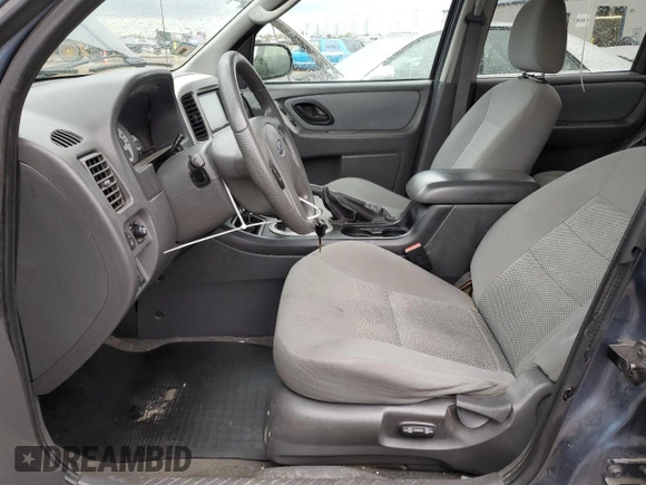 2005 Ford Escape XLT with VIN 1FMYU93145KD64154, listed as a Copart auction lot 74373964 with 85,906 mi miles and Salvage Title. Bid and sale history available at DreamBid. Image 7.