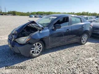 2016 Scion iA z VIN 3MYDLBZV1GY134858, wystawiony jako Copart lot #51877305 z przebiegiem 152 066 mil mil oraz Szkody całkowita. Historia ofert i sprzedaży dostępna na DreamBid. Obrazek 1.