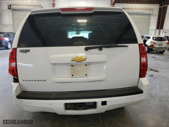 2013 Chevrolet Suburban LT with VIN 1GNSKJE74DR146764, listed as a Copart auction lot 65653684 with 215,272 mi miles and Non Repairable. Bid and sale history available at carsss.com. Image 6.