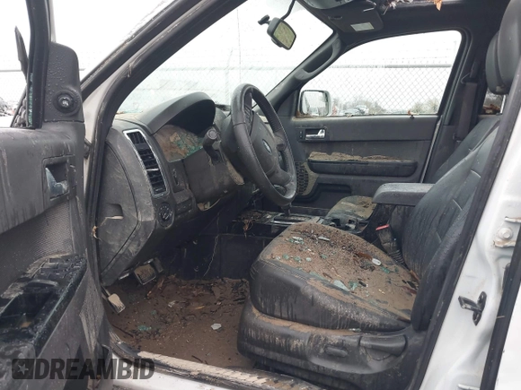 2012 Ford Escape Limited with VIN 1FMCU0EG3CKB31015, listed as a IAAI auction lot 40861128 with 1 mi miles. Bid and sale history available at carsss.com. Image 5.