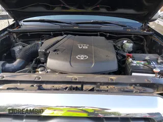2010 Toyota Tacoma PreRunner with VIN 3TMJU4GN5AM092383, listed as a IAAI auction lot 42358944 with 159,598 mi miles and . Bid and sale history available at DreamBid. Image 10.
