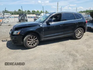 2010 Audi Q5 Premium Plus z VIN WA1LKAFP6AA088818, wystawiony jako Copart lot #61397495 z przebiegiem 103 972 mil mil oraz Szkoda całkowita • Salvage title. Historia ofert i sprzedaży dostępna na DreamBid. Obrazek 1.