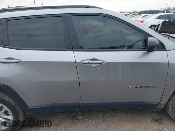 2018 Jeep Compass Sport with VIN 3C4NJCAB0JT250928, listed as a IAAI auction lot 41408079 with 110,422 mi miles. Bid and sale history available at carsss.com. Image 14.