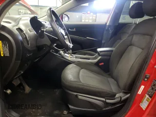 2015 Kia Sportage LX z VIN KNDPB3AC5F7743921, wystawiony jako Copart lot #57793315 z przebiegiem 97 948 mil mil oraz Czysty tytuł • Clean title. Historia ofert i sprzedaży dostępna na DreamBid. Obrazek 7.