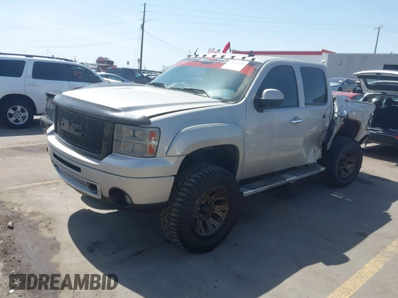 2008 GMC Sierra Denali z VIN 2GTEK638481176683, wystawiony jako IAAI lot #42003540 z przebiegiem 168 367 mil mil oraz . Historia ofert i sprzedaży dostępna na DreamBid. Obrazek 17.