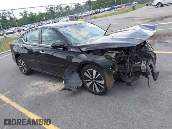 2021 Nissan Altima SV with VIN 1N4BL4DVXMN406122, listed as a IAAI auction lot 42512160 with 54,945 mi miles and . Bid and sale history available at DreamBid. Image 1.