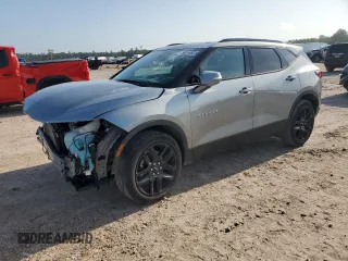 2023 Chevrolet Blazer LT z VIN 3GNKBJRS8PS204164, wystawiony jako Copart lot #56314825 z przebiegiem 26 679 mil mil oraz Szkoda całkowita • Salvage title. Historia ofert i sprzedaży dostępna na DreamBid. Obrazek 1.