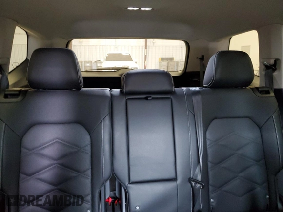 2025 Volkswagen Atlas SE with VIN 1V2WR2CA7SC503945, listed as a Copart auction lot 56392675 with 6,829 mi miles and Clean title. Bid and sale history available at DreamBid. Image 10.
