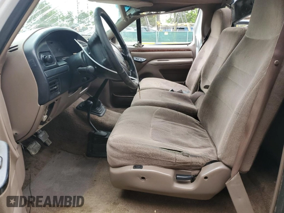 1996 Ford F-150 with VIN 1FTEF14Y2TLB39012, listed as a Copart auction lot 58576095 with 162,231 mi miles and Salvage title. Bid and sale history available at DreamBid. Image 7.