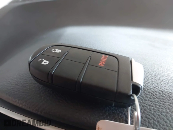 2019 Jeep Compass Latitude with VIN 3C4NJCBB2KT843724, listed as a IAAI auction lot 41366778 with 136,236 mi miles and . Bid and sale history available at DreamBid. Image 11.