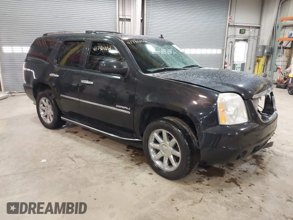 2013 GMC Yukon Denali with VIN 1GKS2EEF5DR111548, listed as a IAAI auction lot 41730102 with 174,312 mi miles. Bid and sale history available at carsss.com. Image 1.