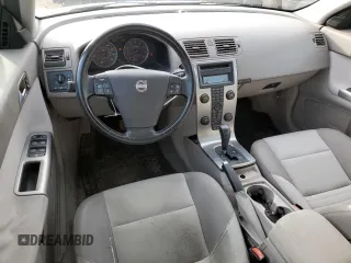 2005 Volvo V50 с VIN YV1MJ682252049231, выставлен на аукционе Copart как лот 72075204 с пробегом 106 739 миль миль и Чистый • Clean title. История ставок и продаж доступна на DreamBid. Изображение 8.