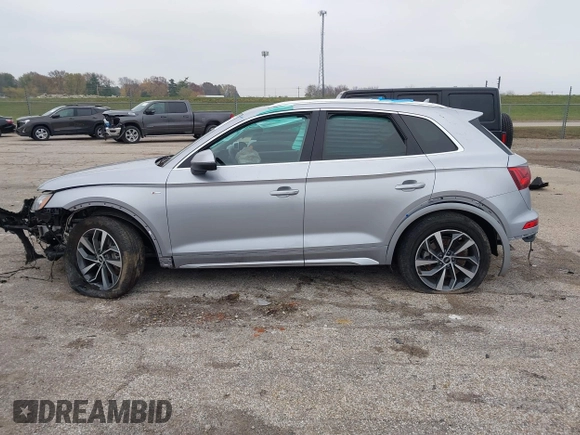 2022 Audi Q5 S line Premium Plus with VIN WA1EAAFY5N2058178, listed as a IAAI auction lot 40869433 with 21,931 mi miles. Bid and sale history available at carsss.com. Image 15.