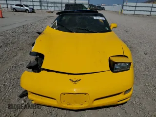 2002 Chevrolet Corvette with VIN 1G1YY22G725124475, listed as a Copart auction lot 70100134 with 0 mi miles and Salvage Title. Bid and sale history available at carsss.com. Image 5.