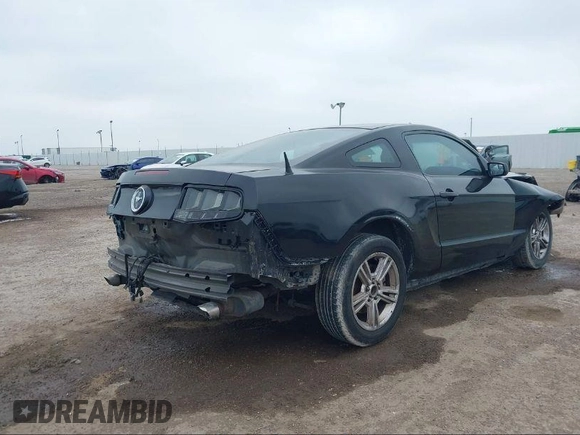 2014 Ford Mustang V6 with VIN 1ZVBP8AM8E5311624, listed as a IAAI auction lot 40100303 with 119,598 mi miles. Bid and sale history available at carsss.com. Image 4.