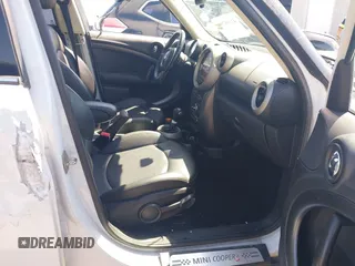 2012 MINI Countryman S с VIN WMWZC3C54CWL86735, выставлен на аукционе IAAI как лот 42448799 с пробегом 113 668 миль миль и . История ставок и продаж доступна на DreamBid. Изображение 5.