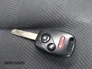 2009 Honda Fit Sport with VIN JHMGE88499S027610, listed as a IAAI auction lot 41712904 with 147,069 mi miles. Bid and sale history available at carsss.com. Image 11.