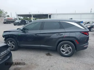 2022 Hyundai Tucson SE with VIN 5NMJA3AE9NH068012, listed as a IAAI auction lot 41173239 with 44,137 mi miles and . Bid and sale history available at carsss.com. Image 14.