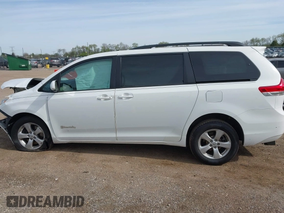 2014 Toyota Sienna LE AAS with VIN 5TDKK3DC0ES439163, listed as a IAAI auction lot 42155274 with Not provided miles and . Bid and sale history available at DreamBid. Image 15.