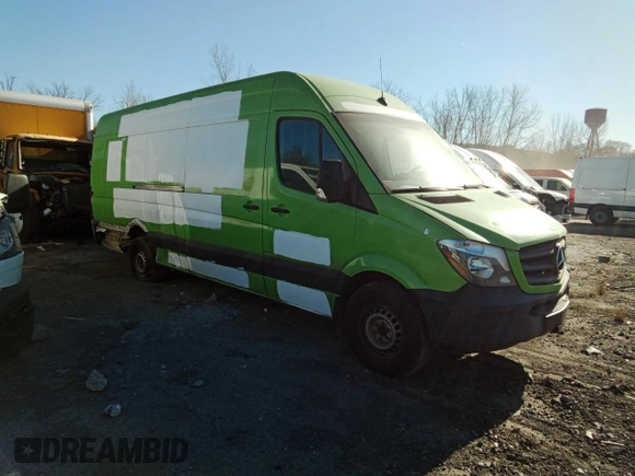 2016 Mercedes-Benz Sprinter with VIN WD3PE8DD8GP181811, listed as a Copart auction lot 85319974 with 249,590 mi miles and Salvage Title. Bid and sale history available at DreamBid. Image 4.