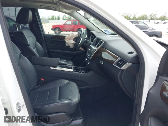 2015 Mercedes-Benz M 350 with VIN 4JGDA5JBXFA528171, listed as a IAAI auction lot 41931784 with 92,163 mi miles and . Bid and sale history available at DreamBid. Image 5.