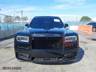 2021 Rolls-Royce Cullinan with VIN SLATV4C0XMU208037, listed as a IAAI auction lot 41402539 with 27,057 mi miles. Bid and sale history available at carsss.com. Image 12.
