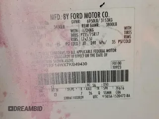 2007 Ford F-150 XL z VIN 1FTRF14WX7KB49430, wystawiony jako Copart lot #59570415 z przebiegiem 249 154 mil mil oraz Czysty tytuł • Clean title. Historia ofert i sprzedaży dostępna na DreamBid. Obrazek 12.