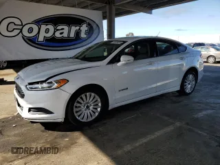 2014 Ford Fusion SE Hybrid with VIN 3FA6P0LU8ER292286, listed as a Copart auction lot 58489035 with 135,516 mi miles and Salvage title. Bid and sale history available at DreamBid. Image 1.