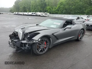 2015 Chevrolet Corvette Z51 2LT z VIN 1G1YK3D71F5117595, wystawiony jako Copart lot #56466555 z przebiegiem 66 307 mil mil oraz Szkoda całkowita • Salvage title. Historia ofert i sprzedaży dostępna na DreamBid. Obrazek 1.