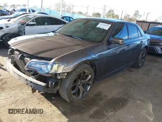 2022 Chrysler 300 Touring L with VIN 2C3CCADG1NH139515, listed as a IAAI auction lot 41746383 with 71,870 mi miles. Bid and sale history available at carsss.com. Image 20.