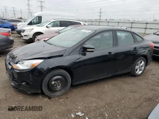 2013 Ford Focus SE z VIN 1FADP3F21DL306223, wystawiony jako Copart lot #51498105 z przebiegiem 135 627 mil mil oraz Szkody całkowita. Historia ofert i sprzedaży dostępna na DreamBid. Obrazek 1.