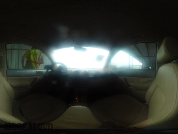2010 Volkswagen Beetle с VIN 3VWPW3AG1AM022773, выставлен на аукционе IAAI как лот 42152867 с пробегом 138 604 миль миль и . История ставок и продаж доступна на DreamBid. Изображение 18.