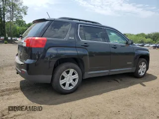 2015 GMC Terrain SLE z VIN 2GKFLWEK8F6366792, wystawiony jako Copart lot #60694415 z przebiegiem 167 406 mil mil oraz Czysty tytuł • Clean title. Historia ofert i sprzedaży dostępna na DreamBid. Obrazek 3.