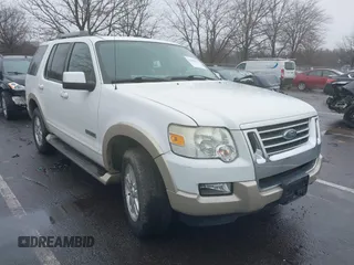 2007 Ford Explorer Eddie Bauer with VIN 1FMEU74E67UB72279, listed as a IAAI auction lot 41556937 with 155,678 mi miles. Bid and sale history available at carsss.com. Image 1.