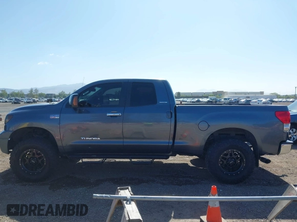 2007 Toyota Tundra Limited z VIN 5TFRV58177X020329, wystawiony jako IAAI lot #42270384 z przebiegiem 265 224 mil mil oraz . Historia ofert i sprzedaży dostępna na DreamBid. Obrazek 14.