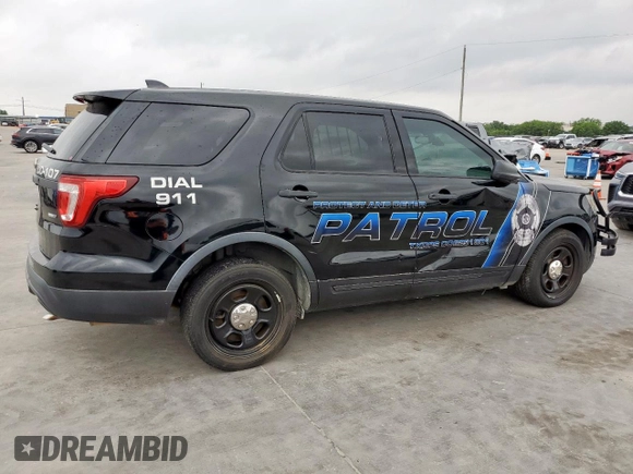 2016 Ford Police Interceptor Utility z VIN 1FM5K8AR5GGD16437, wystawiony jako Copart lot #55273485 z przebiegiem 134 199 mil mil oraz Czysty tytuł • Clean title. Historia ofert i sprzedaży dostępna na DreamBid. Obrazek 3.