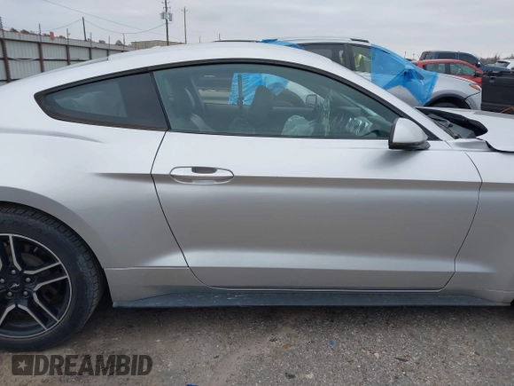 2019 Ford Mustang EcoBoost with VIN 1FA6P8TH1K5162110, listed as a IAAI auction lot 41626756 with 77,317 mi miles and . Bid and sale history available at carsss.com. Image 13.