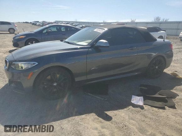 2017 BMW 2 Series M240i xDrive z VIN WBA2L3C34HV667639, wystawiony jako Copart lot #49354335 z przebiegiem 127 175 mil mil oraz Szkoda całkowita • Salvage title. Historia ofert i sprzedaży dostępna na DreamBid. Obrazek 1.