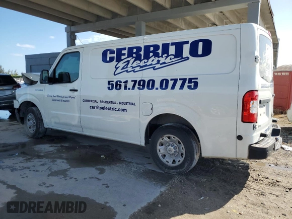 2017 Nissan NV Cargo S z VIN 1N6BF0KM4HN808449, wystawiony jako Copart lot #46137235 z przebiegiem 79 136 mil mil oraz Szkoda całkowita • Salvage title. Historia ofert i sprzedaży dostępna na DreamBid. Obrazek 2.