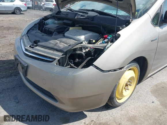 2007 Toyota Prius with VIN JTDKB20U073272705, listed as a IAAI auction lot 42099188 with 201,052 mi miles. Bid and sale history available at carsss.com. Image 6.