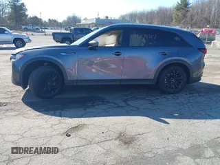 2024 Mazda CX-90 Preferred z VIN JM3KKBHA8R1180077, wystawiony jako IAAI lot #41774717 z przebiegiem 10 992 mil mil oraz . Historia ofert i sprzedaży dostępna na DreamBid. Obrazek 14.