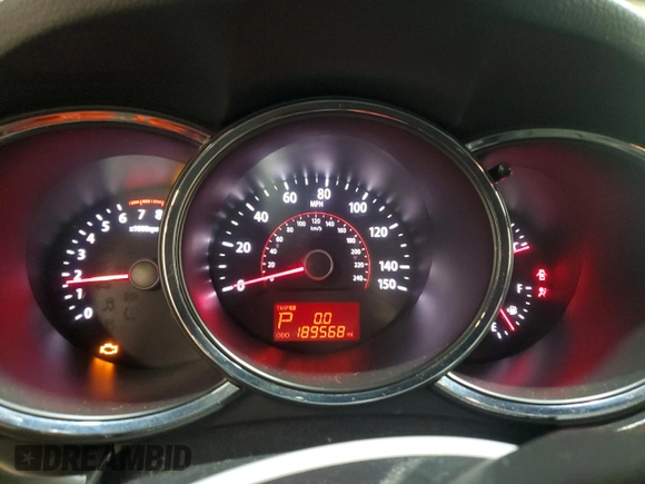 2011 Kia Sorento LX with VIN 5XYKTCA19BG023976, listed as a Copart auction lot 50568725 with 189,568 mi miles and Clean Title. Bid and sale history available at DreamBid. Image 9.