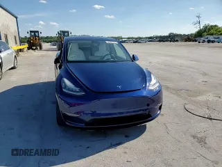 2020 Tesla Model Y Long Range with VIN 5YJYGDEE8LF034719, listed as a Copart auction lot 50888365 with 55,307 mi miles and Salvage Title. Bid and sale history available at DreamBid. Image 15.