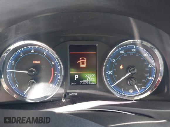 2018 Toyota Corolla L with VIN 5YFBURHEXJP806632, listed as a IAAI auction lot 41933984 with 70,091 mi miles and . Bid and sale history available at DreamBid. Image 7.