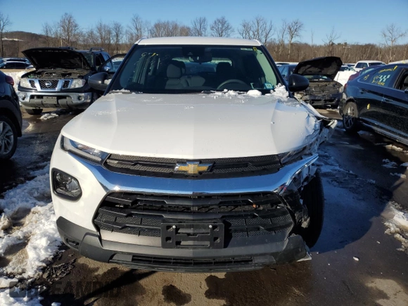 2022 Chevrolet TrailBlazer LS with VIN KL79MNSL3NB015438, listed as a Copart auction lot 44710355 with 38,187 mi miles and Salvage Title. Bid and sale history available at carsss.com. Image 5.