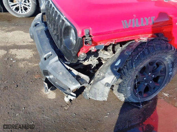 2021 Jeep Wrangler Unlimited Willys Sport with VIN 1C4HJXDG9MW754873, listed as a IAAI auction lot 41641167 with 25,410 mi miles. Bid and sale history available at carsss.com. Image 6.
