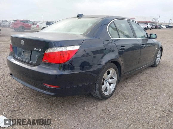 2008 BMW 5 Series 528i with VIN WBANU53568C113344, listed as a IAAI auction lot 41960354 with 194,459 mi miles and . Bid and sale history available at carsss.com. Image 4.