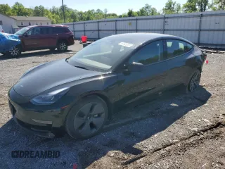 2023 Tesla Model 3 z VIN 5YJ3E1EA1PF547070, wystawiony jako Copart lot #55793205 z przebiegiem 38 591 mil mil oraz Szkoda całkowita • Salvage title. Historia ofert i sprzedaży dostępna na DreamBid. Obrazek 1.
