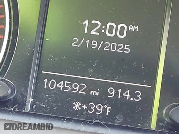 2015 Audi Q5 Premium Plus with VIN WA1LFAFP8FA047117, listed as a IAAI auction lot 41634963 with 104,592 mi miles and . Bid and sale history available at DreamBid. Image 14.