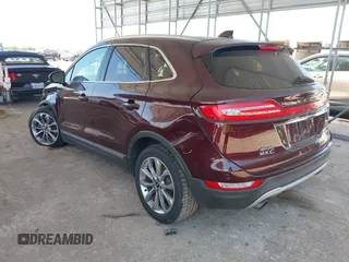 2019 Lincoln MKC Select z VIN 5LMCJ2C92KUL17640, wystawiony jako IAAI lot #41981742 z przebiegiem 58 677 mil mil oraz . Historia ofert i sprzedaży dostępna na DreamBid. Obrazek 3.